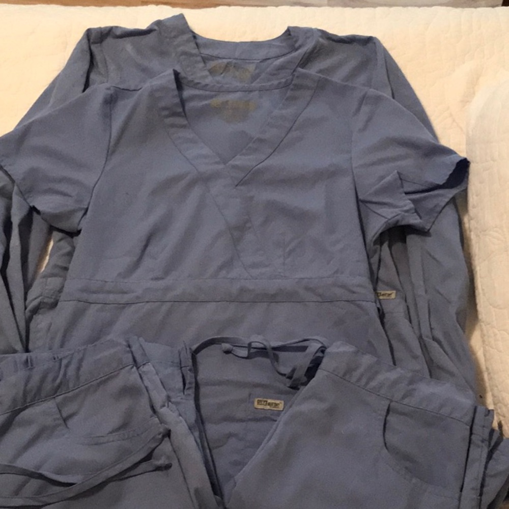 Grey’s Anatomy 4 Piece Scrub Set